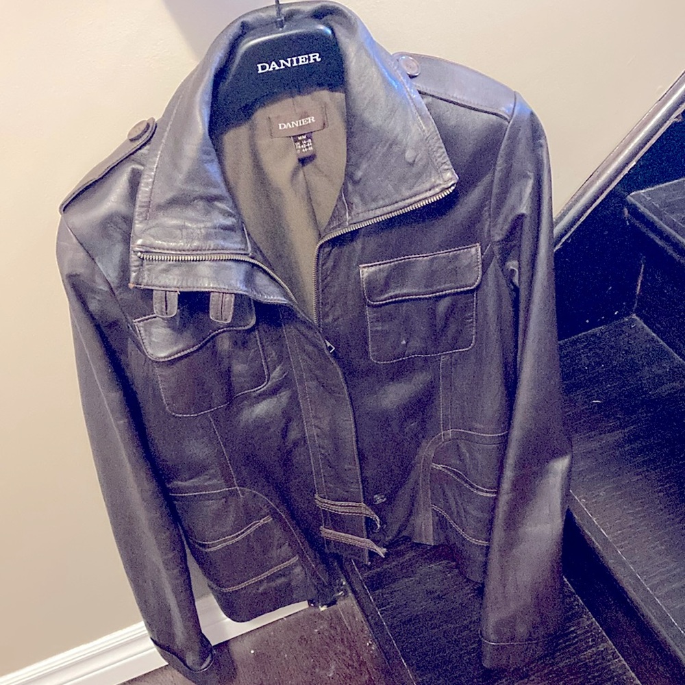 Danier Leather jacket beautiful soft leather dark brown size medium